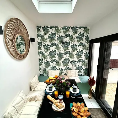 Confort, Halles Et A Pied Centre بياريتز