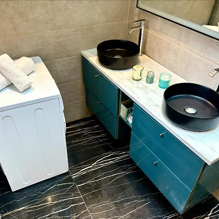 Confort, Halles Et A Pied Centre بياريتز