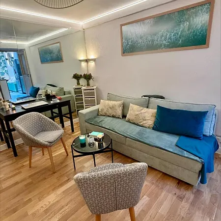 Confort, Halles Et A Pied Centre Apartamento