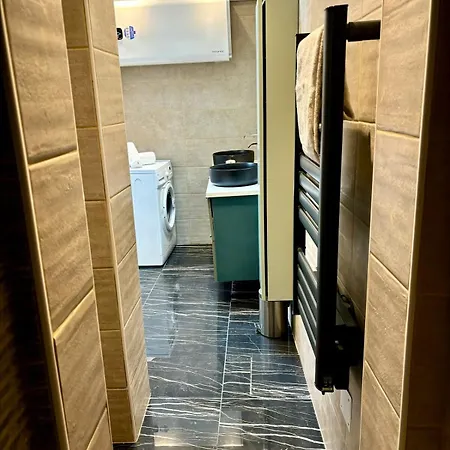 Confort, Halles Et A Pied Centre بياريتز